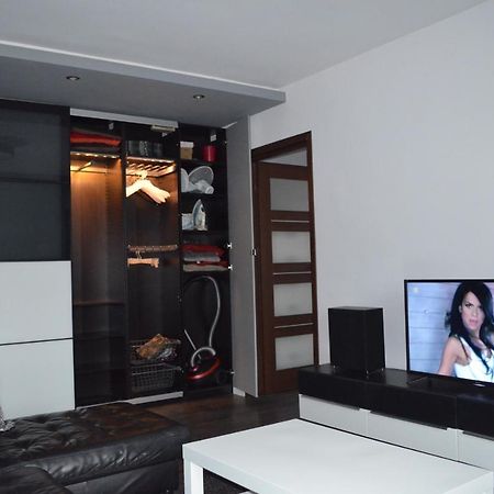 Apartment City Center - Free Parking - Easy Check-In Хожов Екстериор снимка