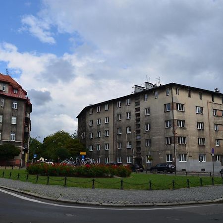 Apartment City Center - Free Parking - Easy Check-In Хожов Екстериор снимка