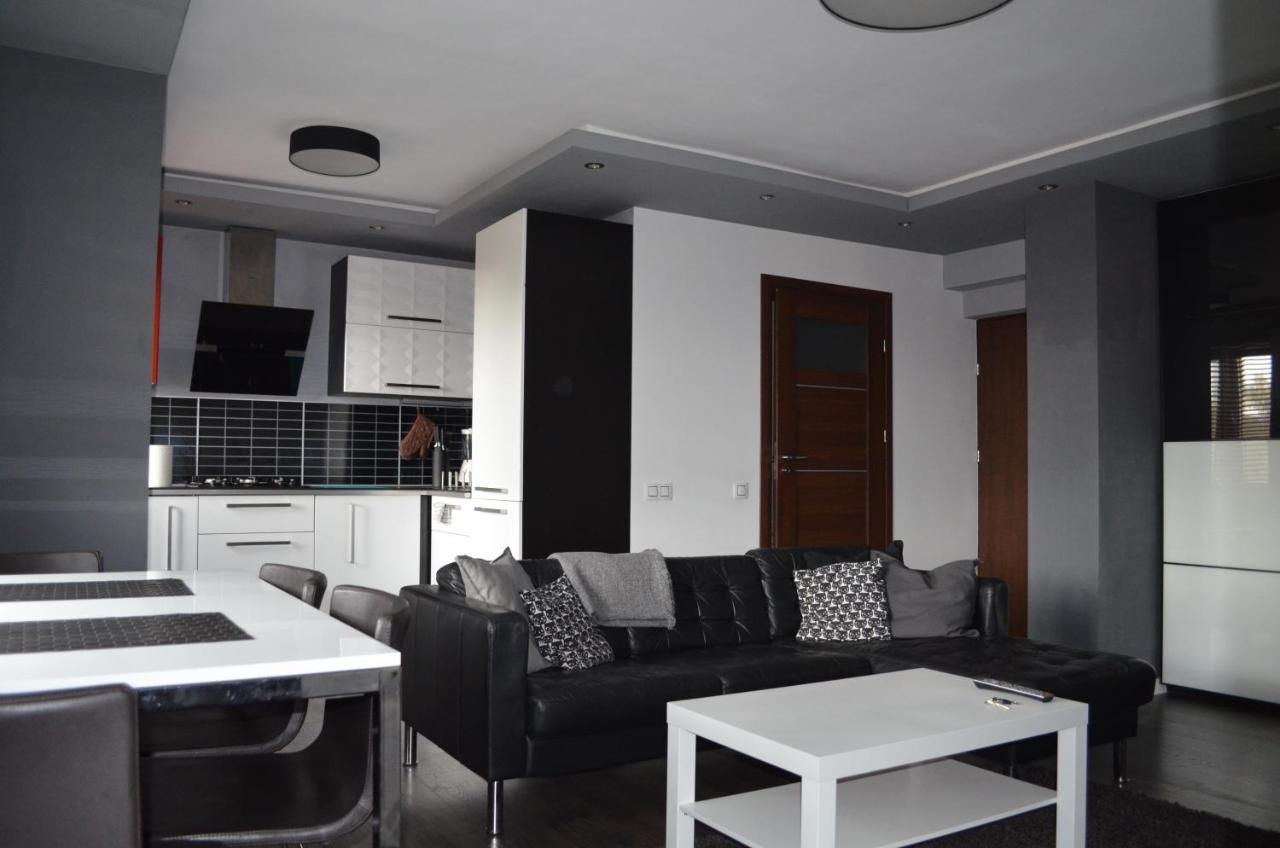 Apartment City Center - Free Parking - Easy Check-In Хожов Екстериор снимка